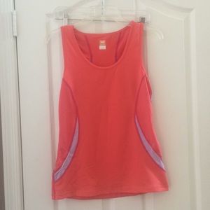 FINAL MARKDOWN Lucy workout top small